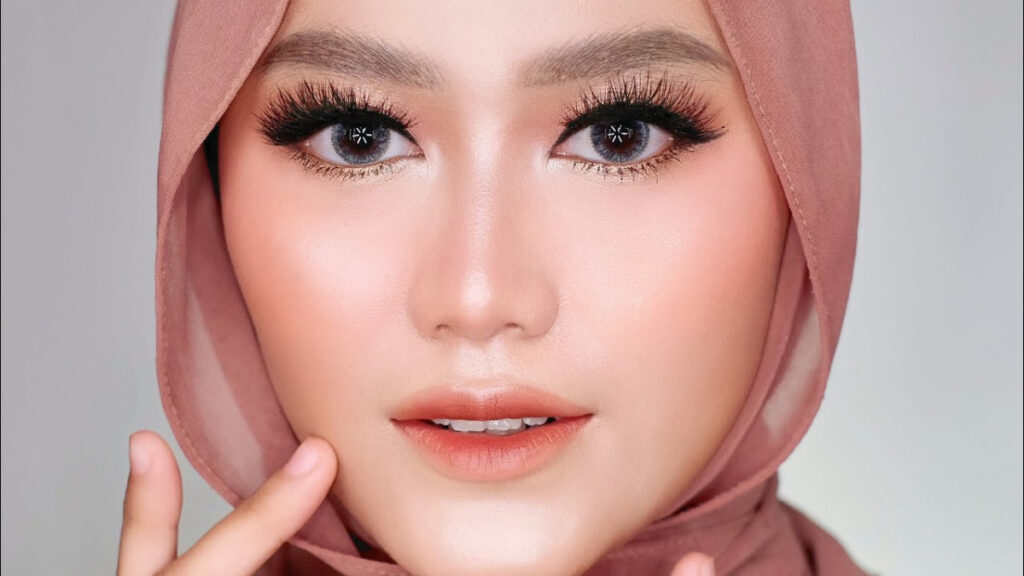 Cewek Hijab Make Up manis dan cantik