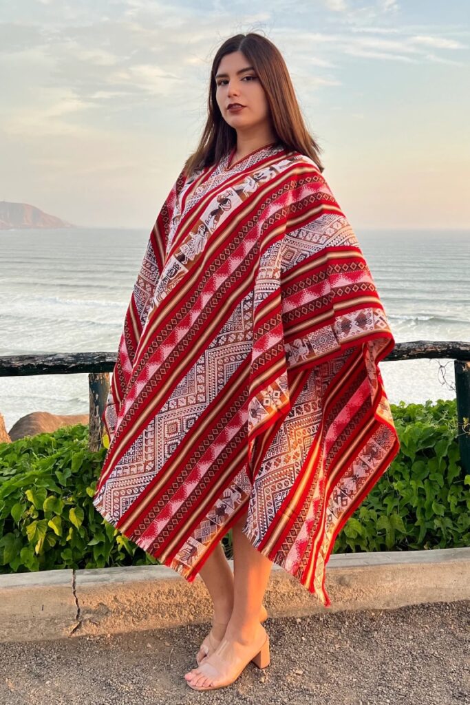 Busana Peruvian Poncho Tradisional