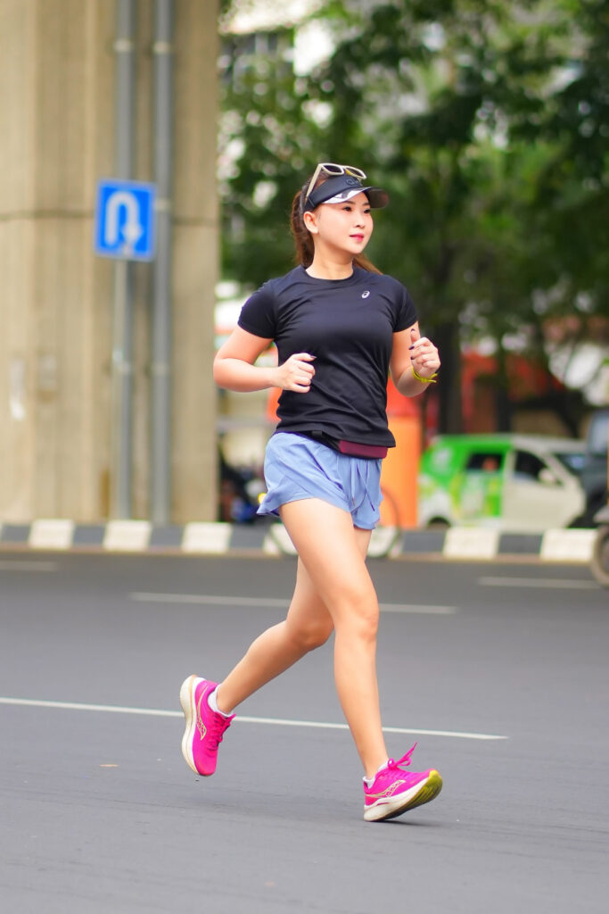 Meiji Claudya Selebgram Runner Seksi Chindo Pettarani Loop