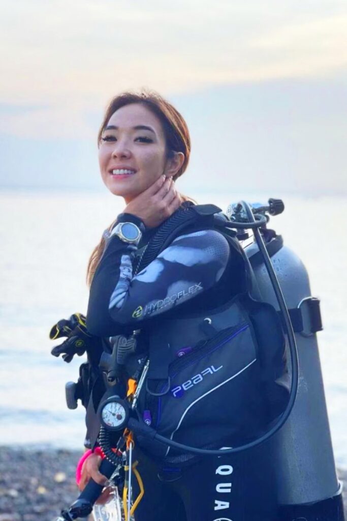 Olahraga Pariwisata Gisel Anastasia Diving Menyelam Profesional