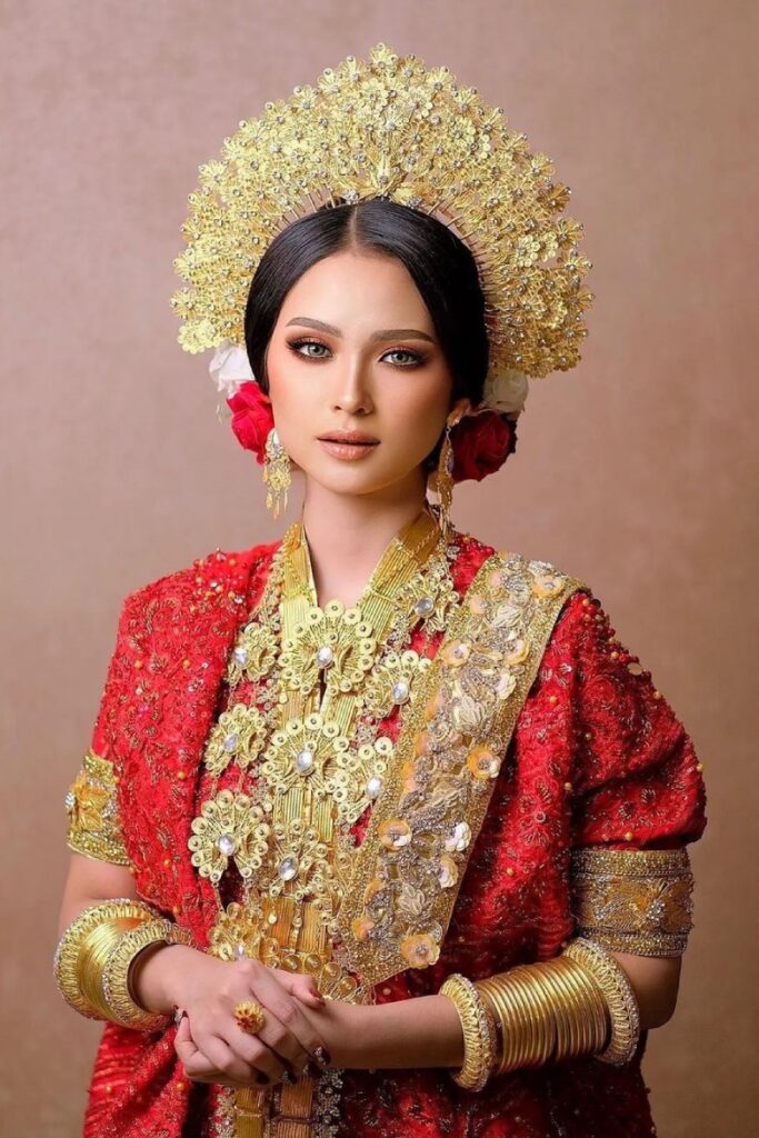 Kostum Ada Tradisional Baju Bodo