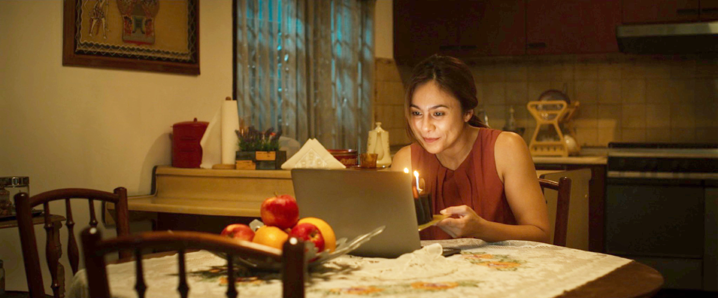 Adegan Film Artis Cantik Wulan Guritno
