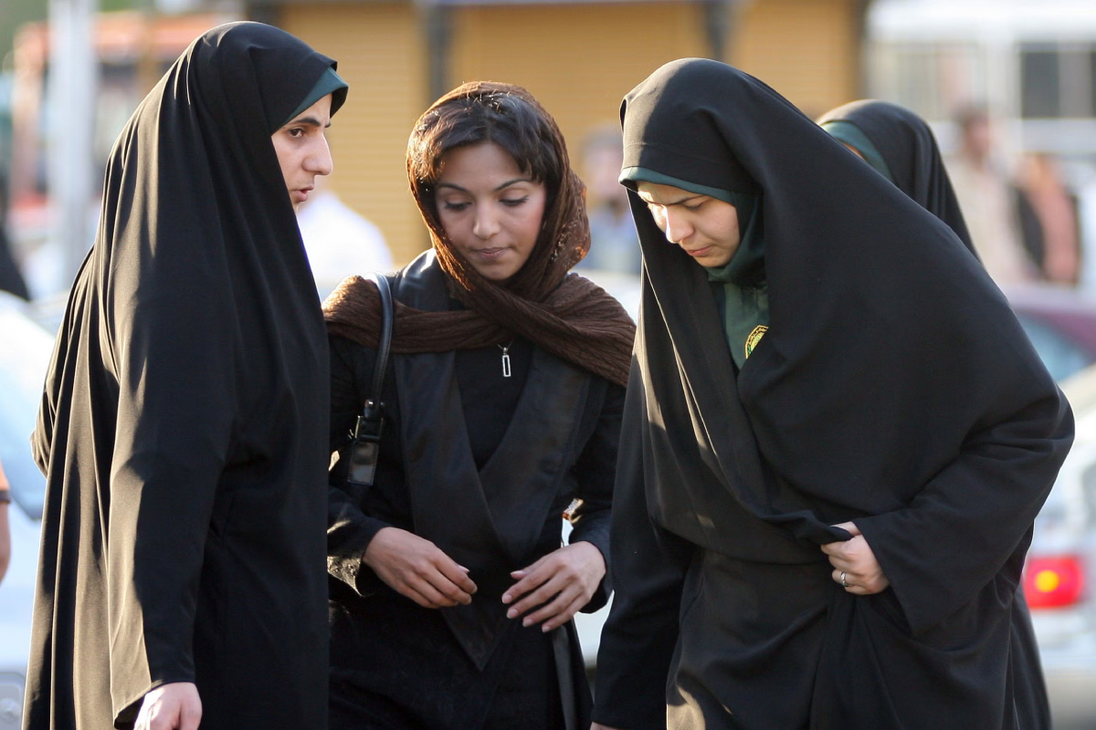 Makalah Teori Feminisme dan Orientasi Seksual