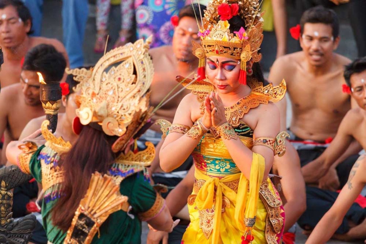 Makalah Seni Tari Tradisional