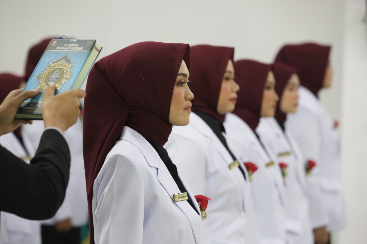 Makalah Pengembangan Karir Bidan